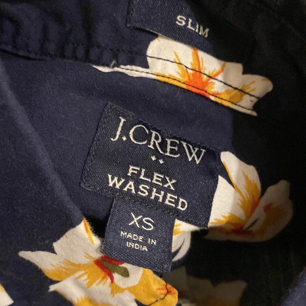 J. Crew Navy Floral Men's Shirt. Slim fit . Size XS